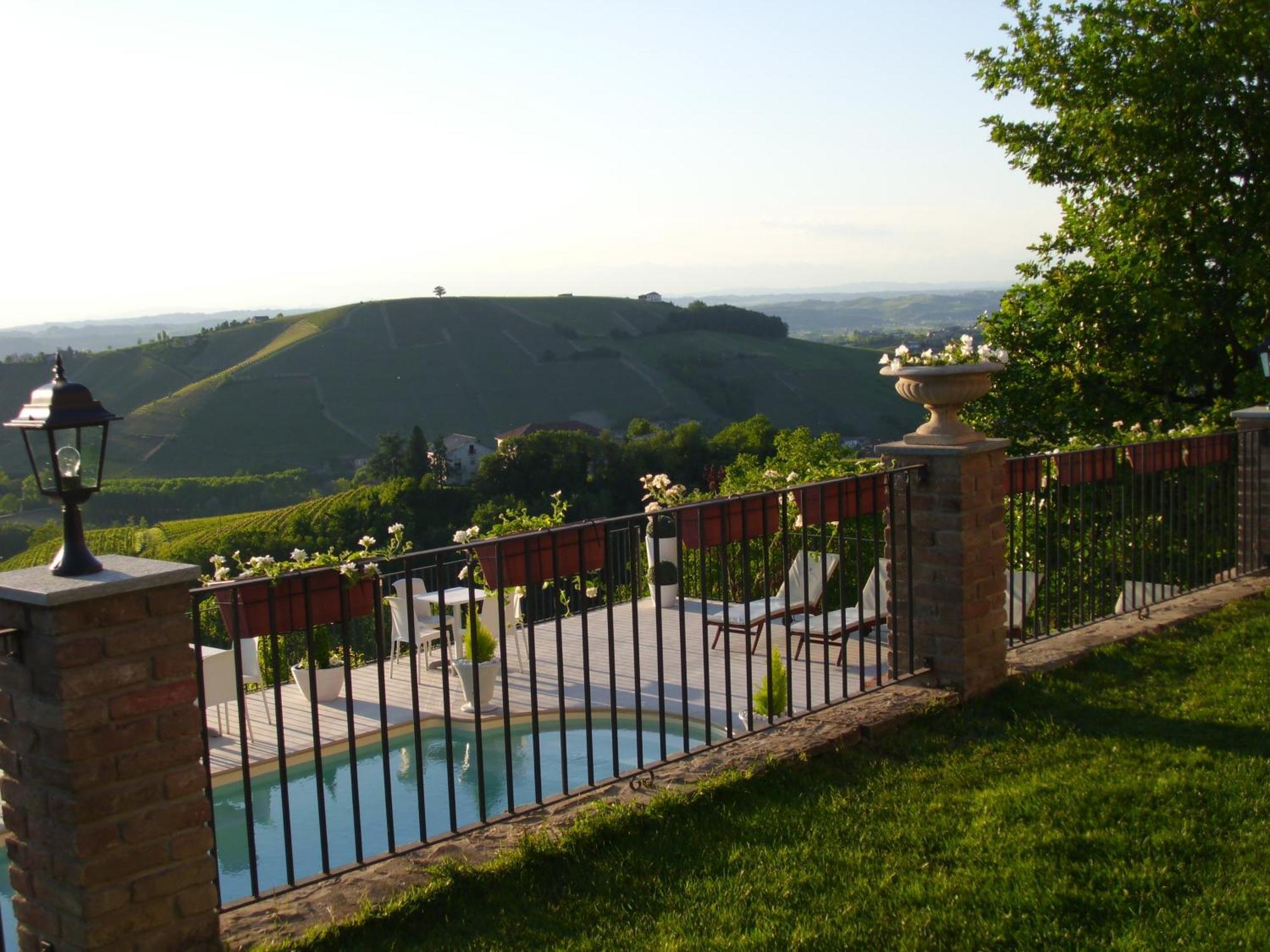 Locanda San Giorgio Villa Neviglie Exterior photo