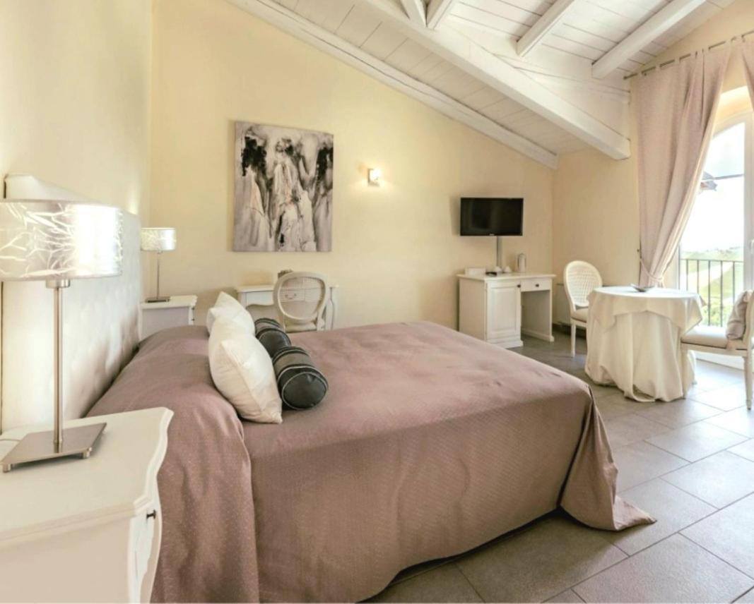 Locanda San Giorgio Villa Neviglie Room photo