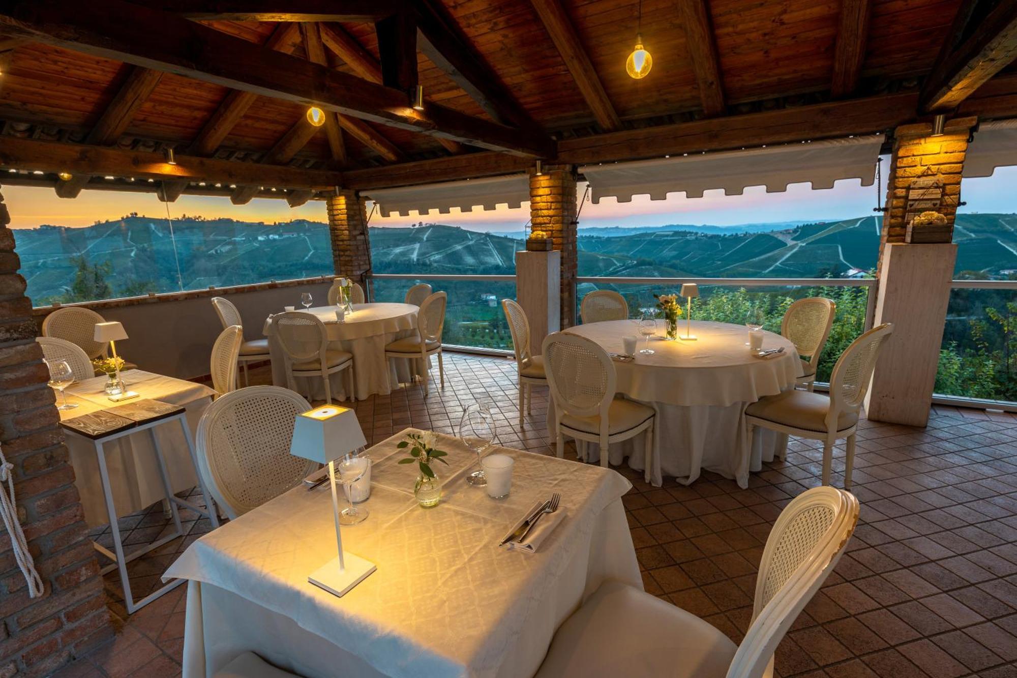 Locanda San Giorgio Neviglie Exterior photo